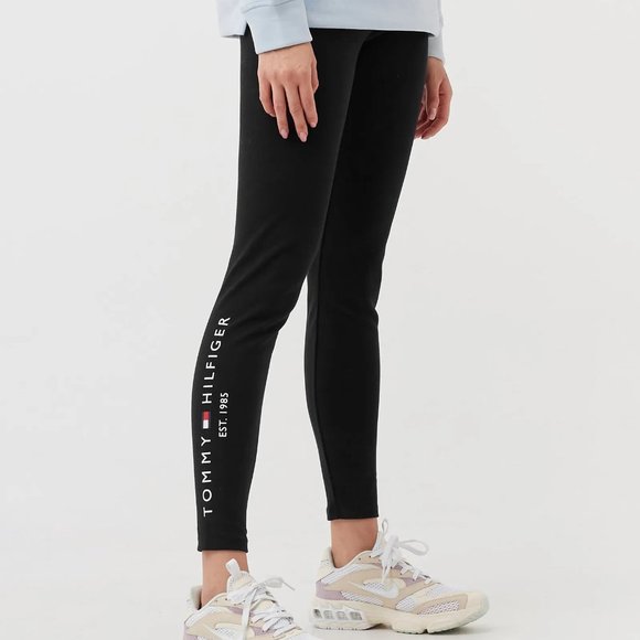 NWT - TOMMY HILFIGER Women's Slim Fit Logo Printed Leggings in Black - S… - Picture 1 of 10